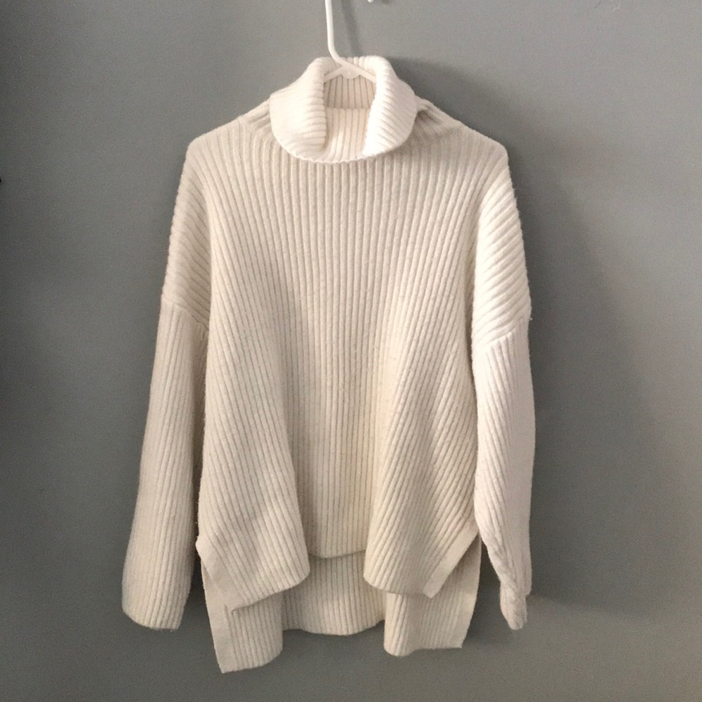 Oversized comfy white sweater